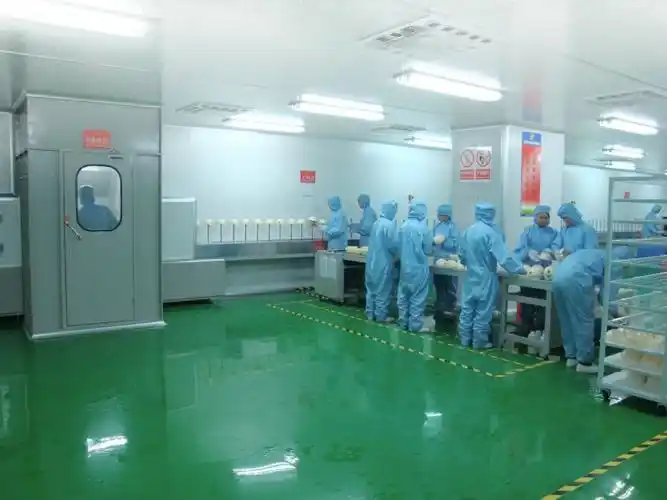 glove workshop